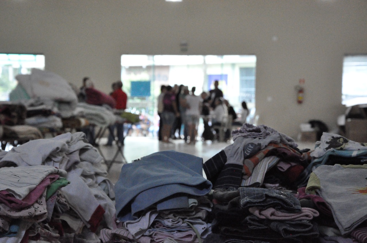  Assistência Social faz entrega de roupas arrecadas da Campanha do Agasalho